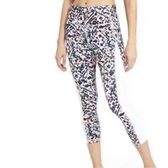 ATHLETA CHATURANGA WATERCOLOR HIGH RISE CAPRI LEGGINGS SIZE SMALL - Picture 1 of 6